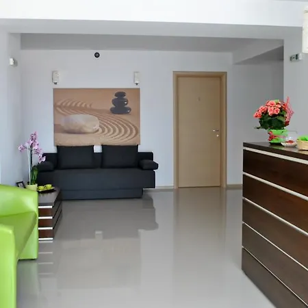 Ryanna Pe Plaja Belona Affittacamere