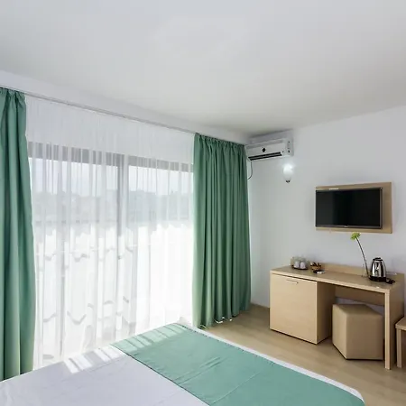 Ryanna Pe Plaja Belona Affittacamere 4*