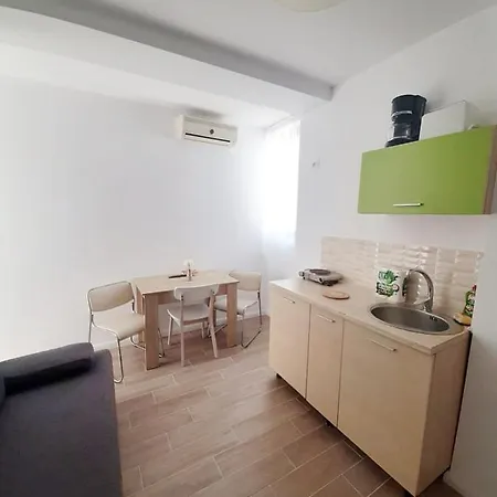 Ryanna Pe Plaja Belona Гостевой дом