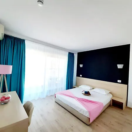 Ryanna Pe Plaja Belona بيت ضيافة إيفوري نورد