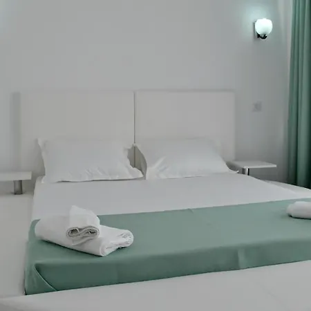 Ryanna Pe Plaja Belona Gasthuis