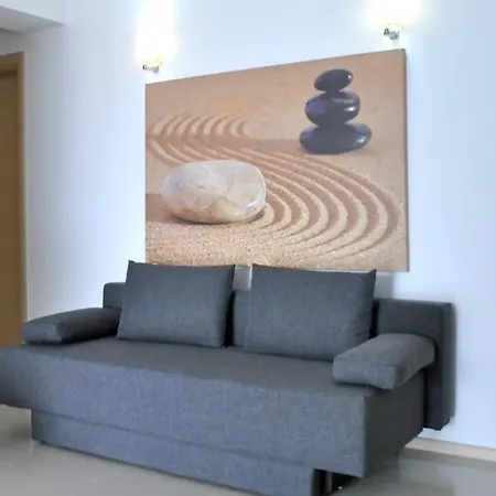 Gasthuis Ryanna Pe Plaja Belona