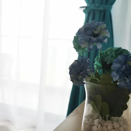 Ryanna Pe Plaja Belona Gasthuis