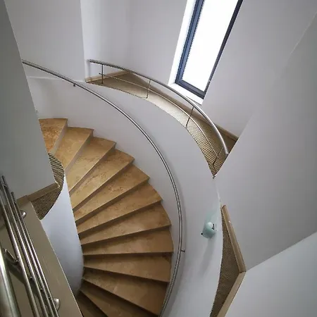 Ryanna Pe Plaja Belona