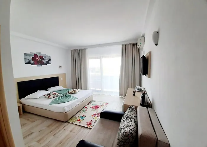 Guest house Ryanna Pe Plaja Belona