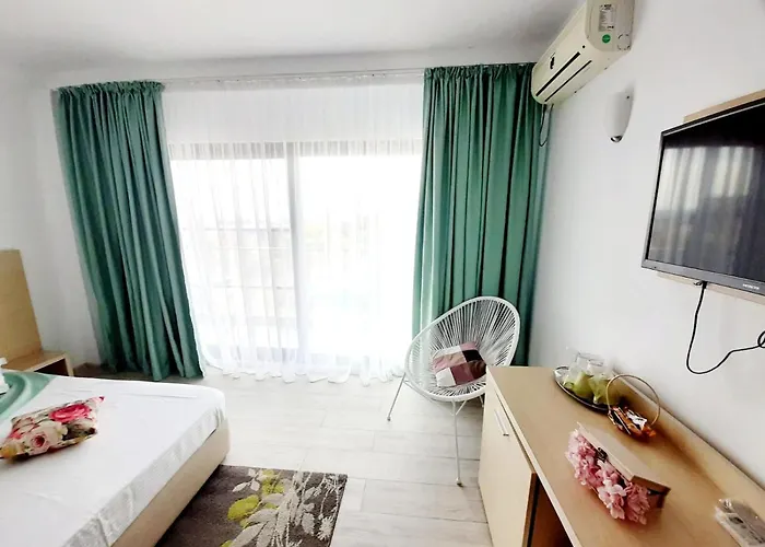 Guest house Ryanna Pe Plaja Belona