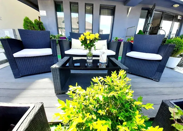 Ryanna Pe Plaja Belona Eforie Nord