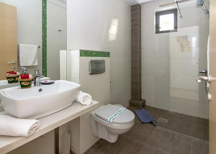 Guest house Ryanna Pe Plaja Belona Eforie Nord