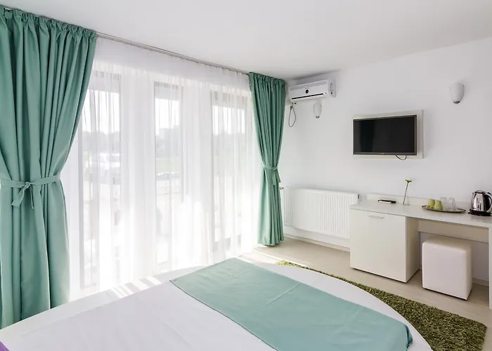 بيت ضيافة Ryanna Pe Plaja Belona 4*