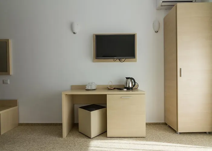 Guest house Ryanna Pe Plaja Belona 4*